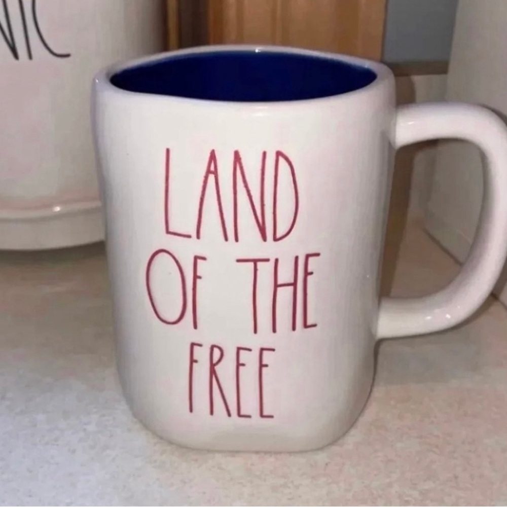 Rae dunn land of the free mug - yes